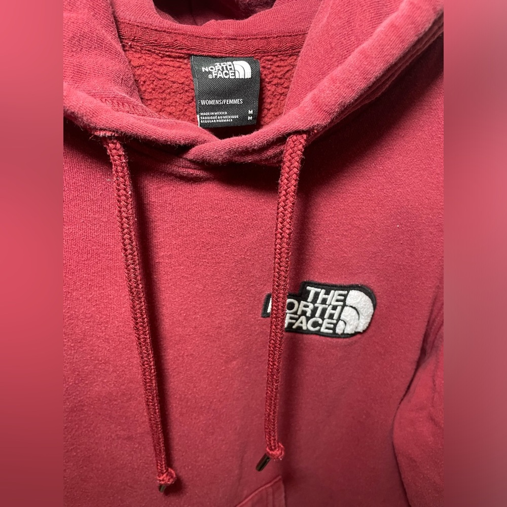 Women’s North Face Red/Maroon Pullover Hoodie (Medium)